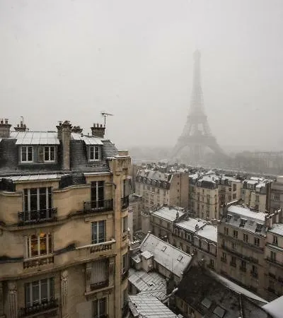 Eiffel Tower Studio * Parigi