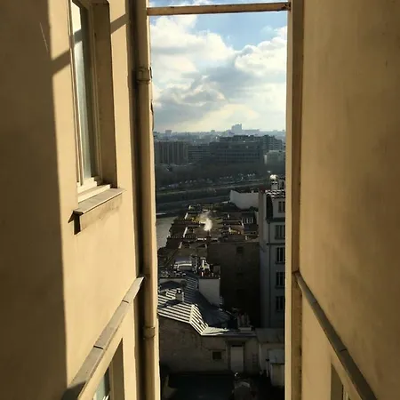 Apartment Eiffel Tower Studio